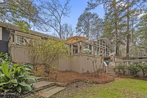 Exterior - 2151 E Northside Dr, Jackson, MS 39211 photo 8 of 14