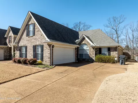 549 N Classic Dr, Hernando, MS 38632