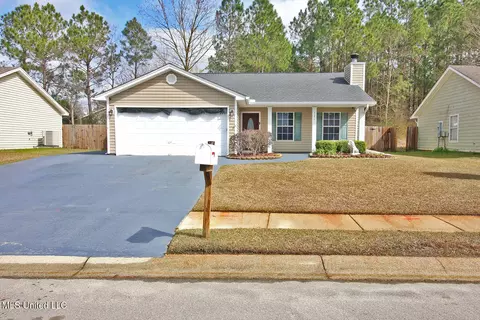 14044 Dunnbarton Dr, Gulfport, MS 39503