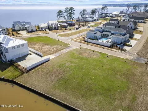 S Canal Drive, Madison, MS 39110 photo 6