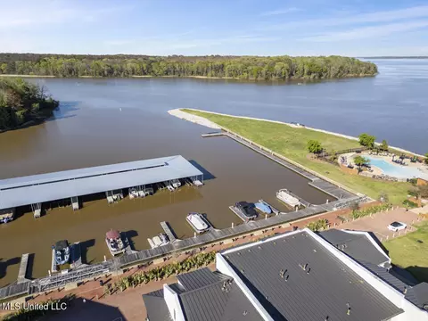 S Canal Drive, Madison, MS 39110 photo 14