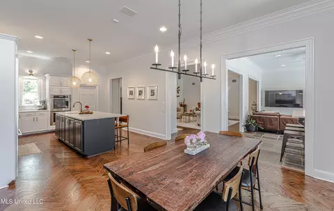 Dining - 110 Windrush Dr, Flowood, MS 39232 photo 2 of 2