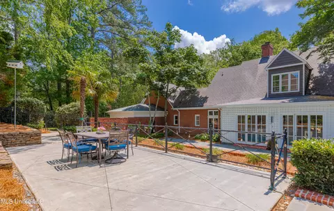 Exterior - 110 Windrush Dr, Flowood, MS 39232 photo 7 of 16