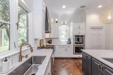Kitchen - 110 Windrush Dr, Flowood, MS 39232 photo 4 of 4