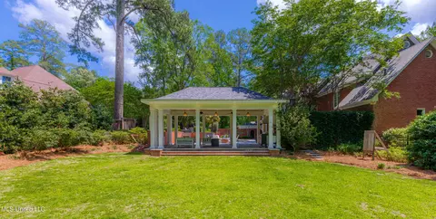 Exterior - 110 Windrush Dr, Flowood, MS 39232 photo 14 of 16