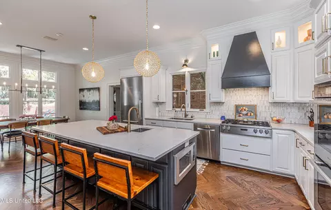 Kitchen - 110 Windrush Dr, Flowood, MS 39232 photo 2 of 4