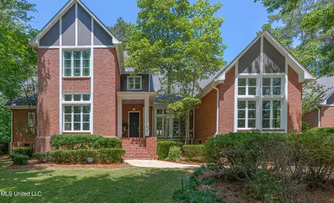 Exterior - 110 Windrush Dr, Flowood, MS 39232 photo 2 of 16