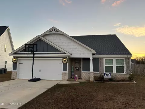3205 Smugglers Cv, Ocean Springs, MS 39564