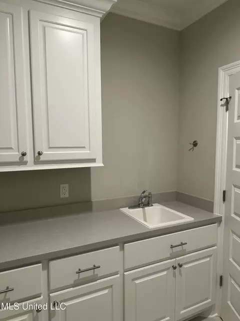 Other - 489 Aurora Cir, Canton, MS 39046 photo 4 of 6