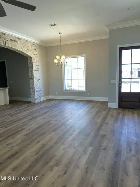 Living - 489 Aurora Cir, Canton, MS 39046 photo 2 of 2