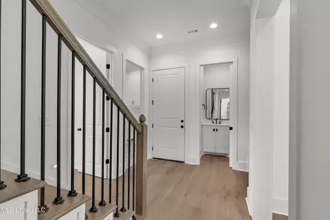 Entry Way - 109 Eastwick Dr, Madison, MS 39110 photo 10 of 12