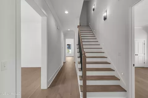 Entry Way - 109 Eastwick Dr, Madison, MS 39110 photo 5 of 12
