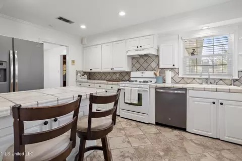 1630 Kent Ave, Jackson, MS 39211 photo 10