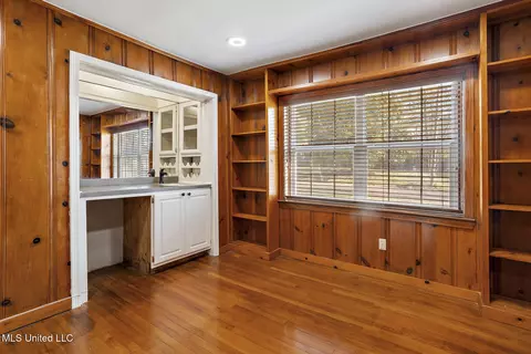 1630 Kent Ave, Jackson, MS 39211 photo 5