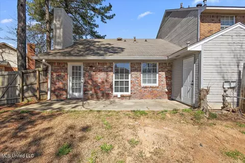 Exterior - 42 Meadowoods Ter, Jackson, MS 39211 photo 4 of 7