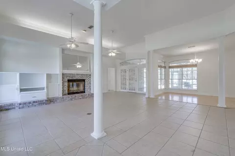 Living - 6809 Hilo St, Diamondhead, MS 39525 photo 1 of 7