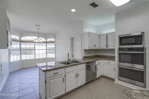 Kitchen - 6809 Hilo St, Diamondhead, MS 39525 photo 5 of 7