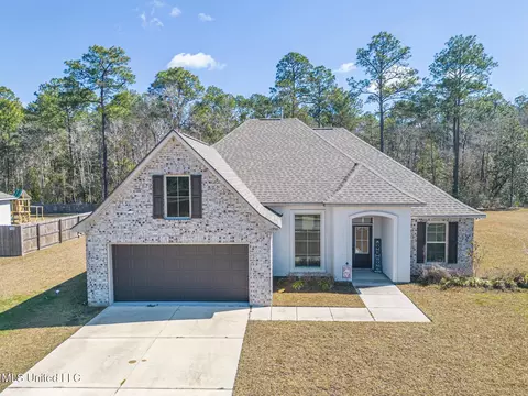 11998 Michael Grace Dr, Gulfport, MS 39503