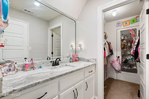 4281 E Lundy Bnd, Olive Branch, MS 38654 photo 28