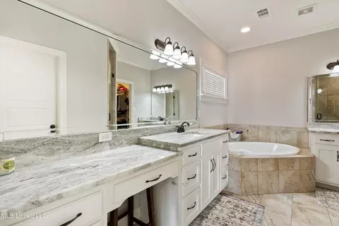 4281 E Lundy Bnd, Olive Branch, MS 38654 photo 17