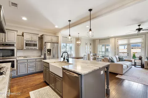 4281 E Lundy Bnd, Olive Branch, MS 38654 photo 7