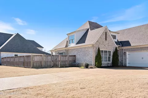 4281 E Lundy Bnd, Olive Branch, MS 38654 photo 3