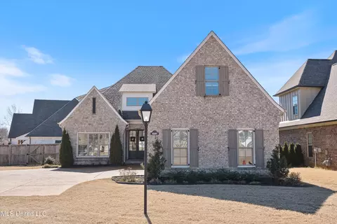 4281 E Lundy Bnd, Olive Branch, MS 38654