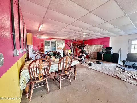 Dining - 3632 Tank Rd, Terry, MS 39170 photo 4 of 4