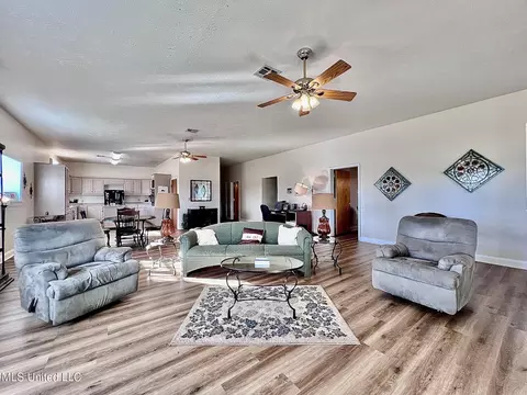 Living - 3632 Tank Rd, Terry, MS 39170 photo 4 of 4