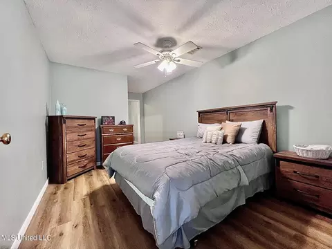 Bedroom - 3632 Tank Rd, Terry, MS 39170 photo 7 of 9