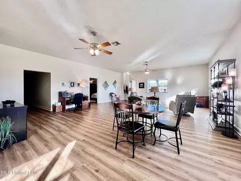 Dining - 3632 Tank Rd, Terry, MS 39170 photo 1 of 4