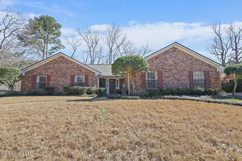 205 Greenfield Pl, Brandon, MS 39047