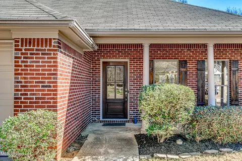 130 Ashton Dr, Brandon, MS 39047