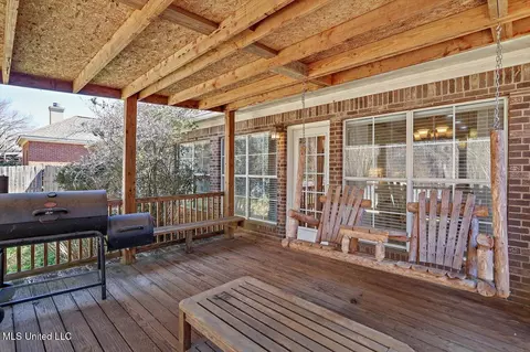 Exterior - 261 Azalea Ct, Brandon, MS 39047 photo 4 of 7