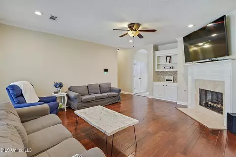 Other - 261 Azalea Ct, Brandon, MS 39047 photo 4 of 7