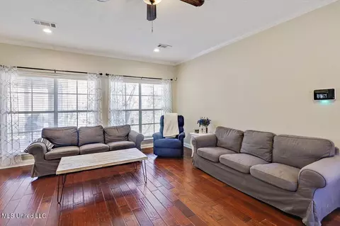 Living - 261 Azalea Ct, Brandon, MS 39047 photo 1 of 1