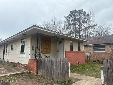 Exterior - 3288 Burch St, Jackson, MS 39209 photo 7 of 8