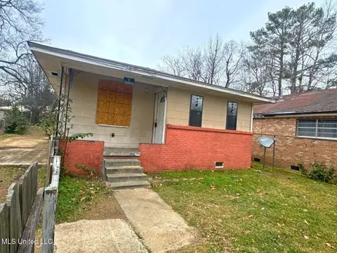 3288 Burch St, Jackson, MS 39209
