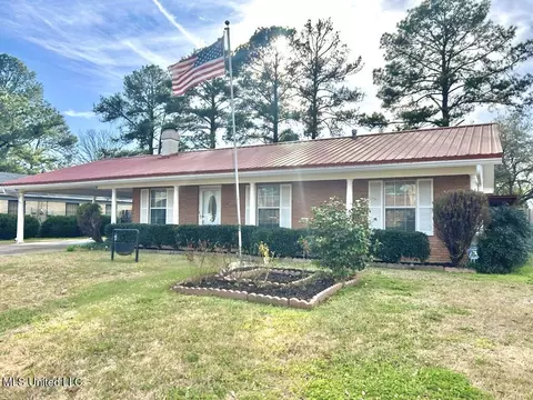 217 Womack St, Pearl, MS 39208