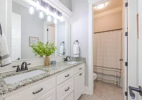 Bath - 277 Williams Rd, Florence, MS 39073 photo 3 of 9