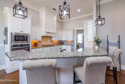 Kitchen - 277 Williams Rd, Florence, MS 39073 photo 6 of 7