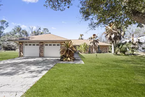 108 S Seashore Ave, Long Beach, MS 39560