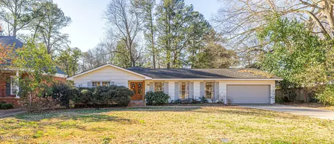 Exterior - 2015 Cherokee Dr, Jackson, MS 39211 photo 2 of 7