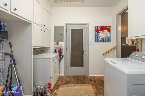 Other - 2015 Cherokee Dr, Jackson, MS 39211 photo 8 of 12