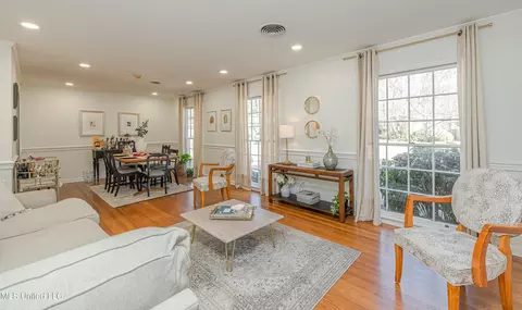 Dining - 2015 Cherokee Dr, Jackson, MS 39211 photo 1 of 3