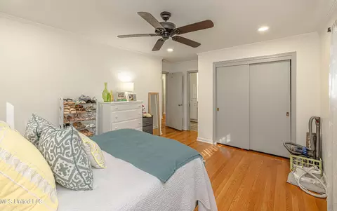 Bedroom - 2015 Cherokee Dr, Jackson, MS 39211 photo 7 of 8