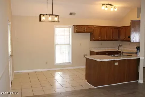 Other - 10152 Fox Gate Dr, Hernando, MS 38632 photo 4 of 7