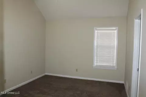 Bedroom - 10152 Fox Gate Dr, Hernando, MS 38632 photo 1 of 3