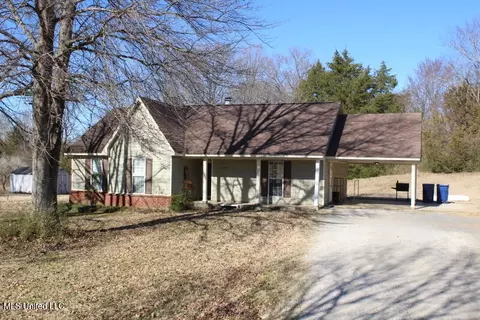Exterior - 10152 Fox Gate Dr, Hernando, MS 38632 photo 2 of 2