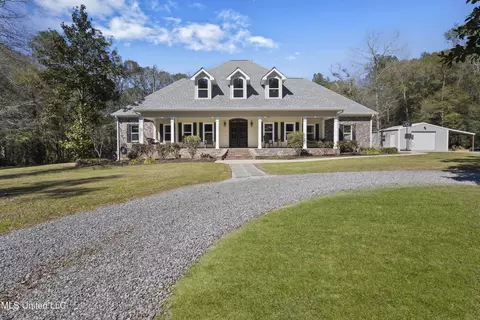 18236 Old River Rd, Vancleave, MS 39565